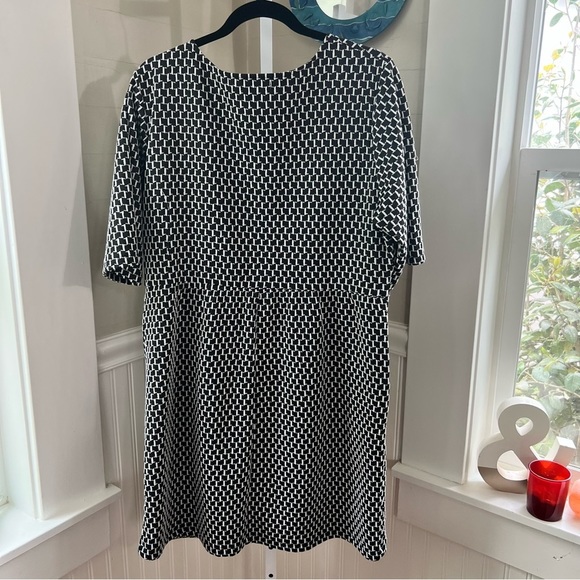 Maurices Midi Dress XXL Black & White Work Dress Flattering Pockets (1555) - Picture 2 of 12